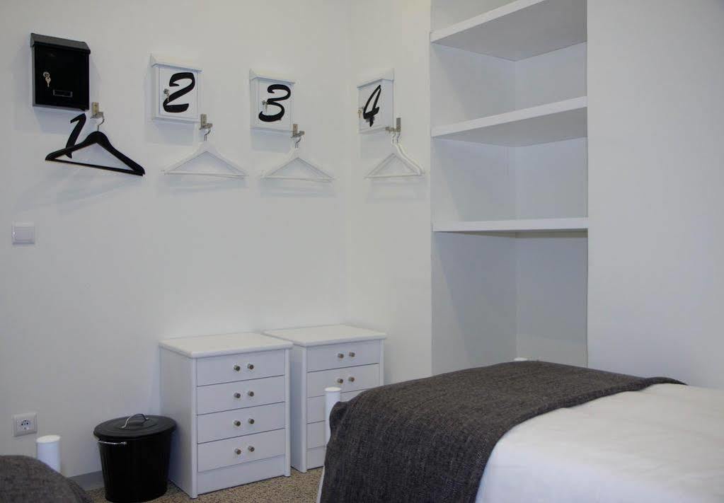 Turismo Do Seculo Otel Estoril Dış mekan fotoğraf A typical locker room