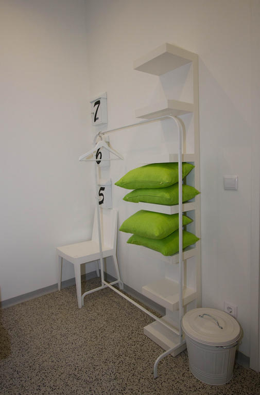 Turismo Do Seculo Otel Estoril Oda fotoğraf A coat rack with a chair